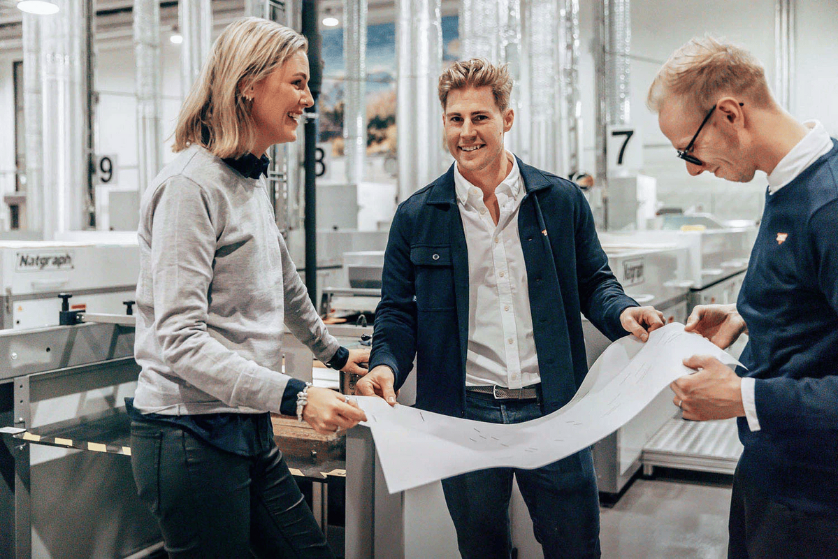 Picture of employees in production